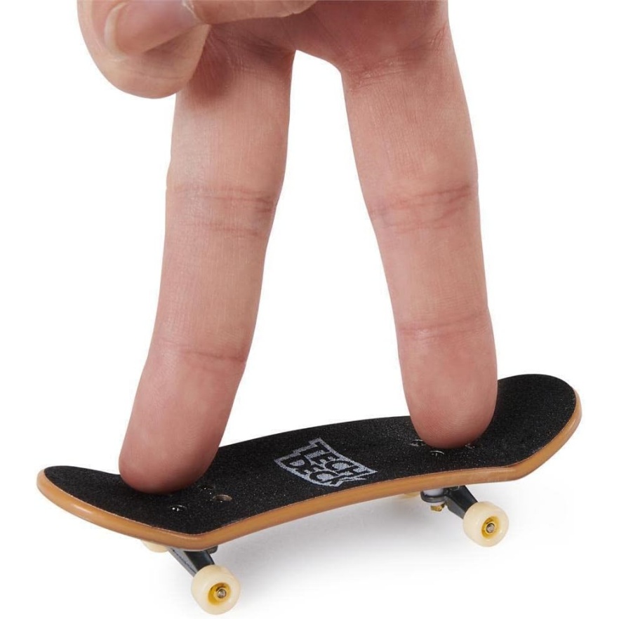 Tech Deck Toy Machine Ultra Dlx 4-Pack Fingerboards For Unisex Adult